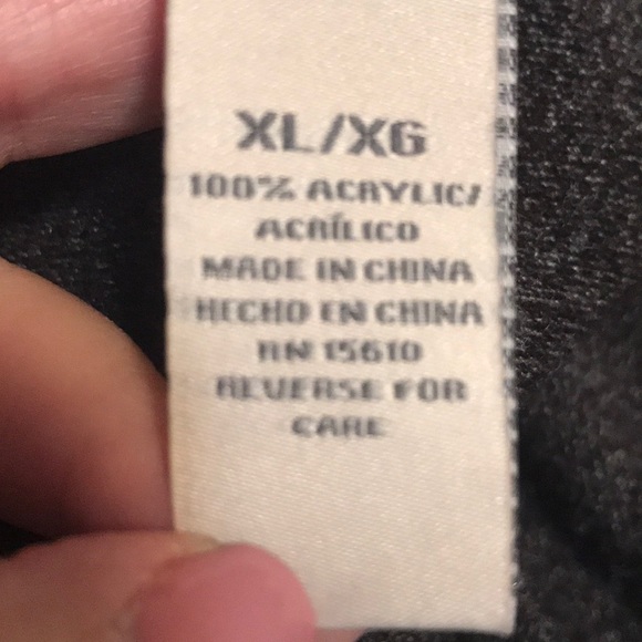 Dockers XL v-neck sweater LIKE NEW! - Picture 4 of 4